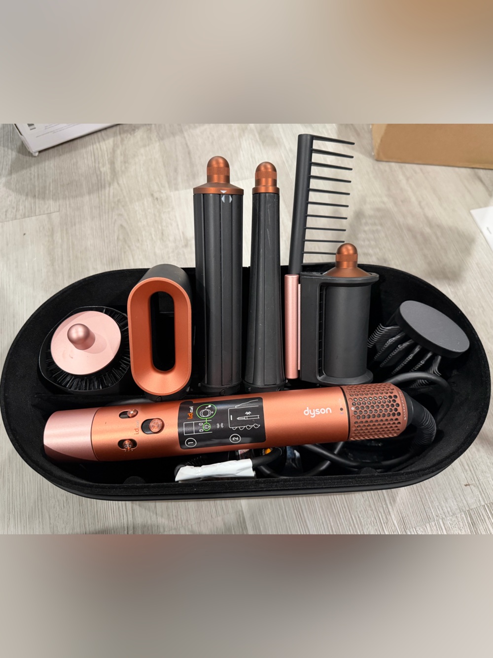 Dyson Airwrap i.d.™Multi-Styler in Amber Silk w/all attachments GENUINE USED!
